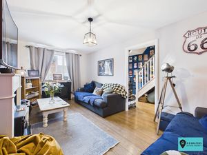 Living Room- click for photo gallery
